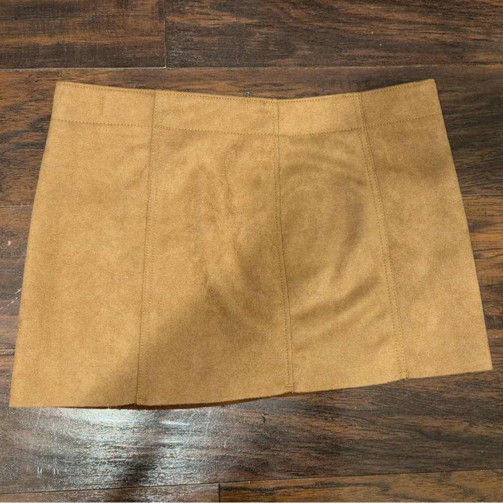 Chic Tan Mini Skirt